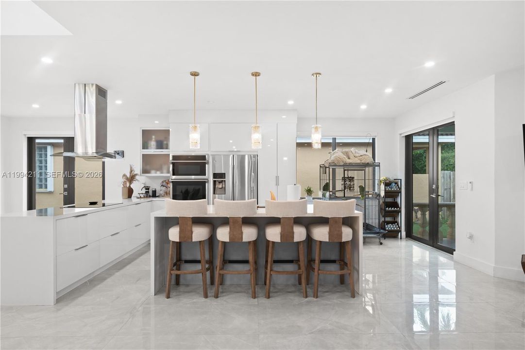 For Rent: $5,200 (4 beds, 3 baths, 2287 Square Feet)