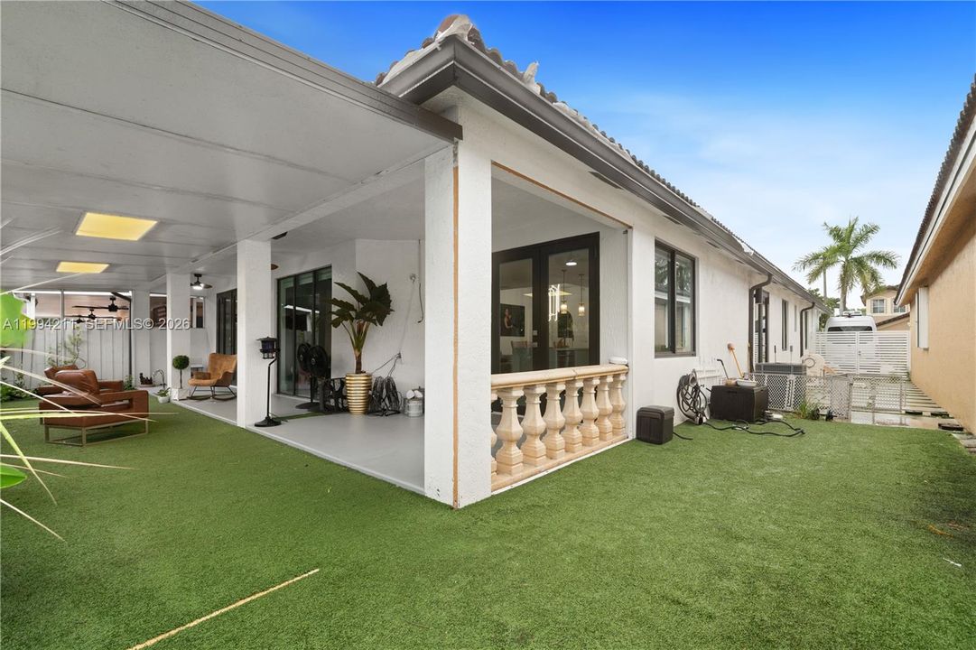 For Rent: $5,200 (4 beds, 3 baths, 2287 Square Feet)
