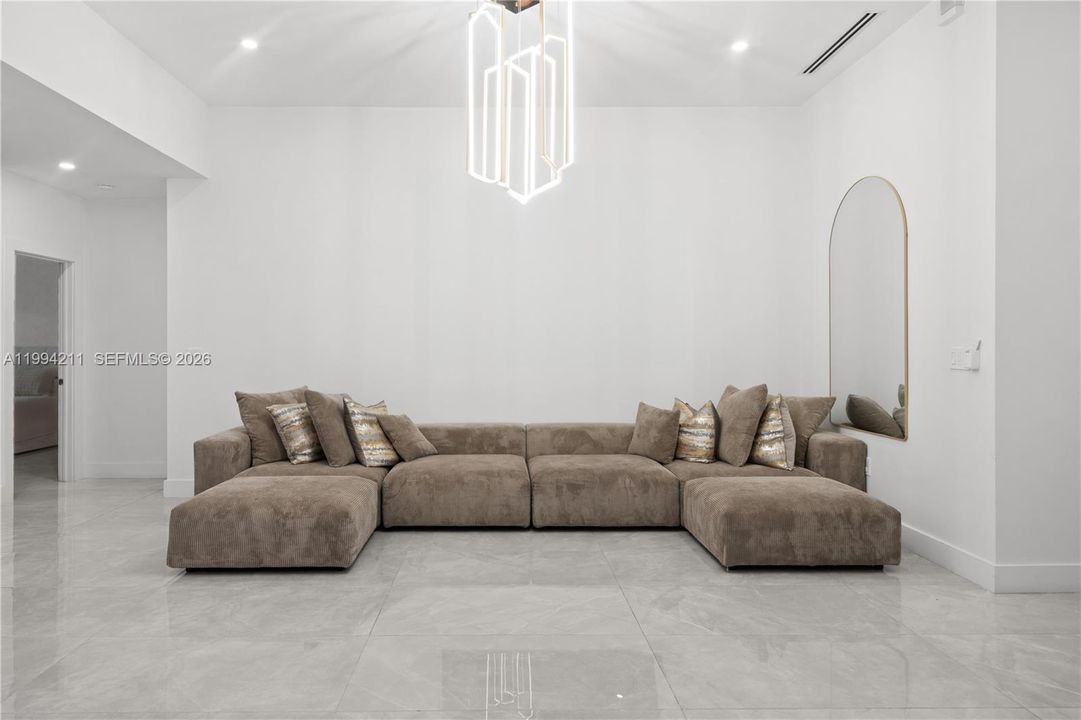 For Rent: $5,200 (4 beds, 3 baths, 2287 Square Feet)