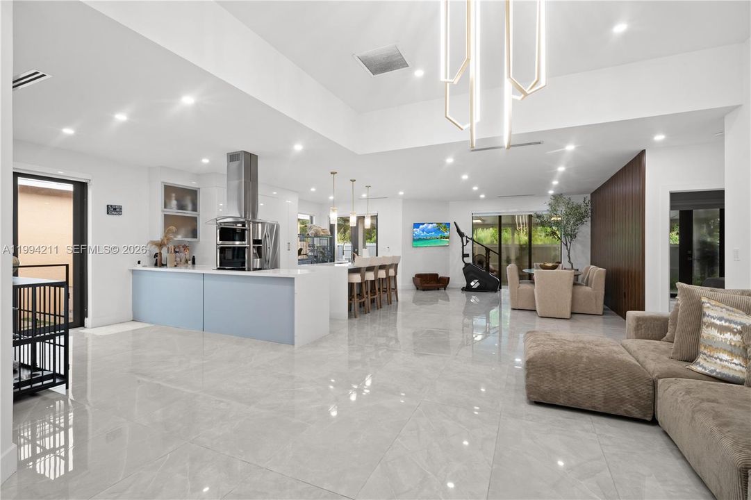 For Rent: $5,200 (4 beds, 3 baths, 2287 Square Feet)