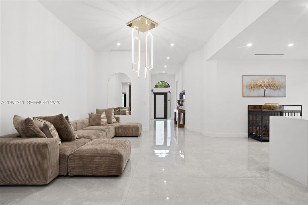For Rent: $5,200 (4 beds, 3 baths, 2287 Square Feet)