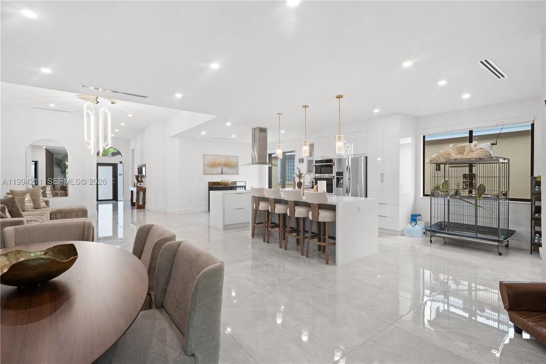 For Rent: $5,200 (4 beds, 3 baths, 2287 Square Feet)