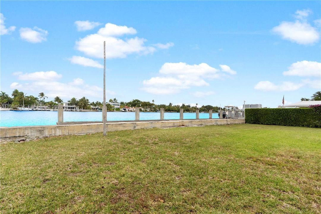 For Sale: $3,400,000 (0.45 acres)