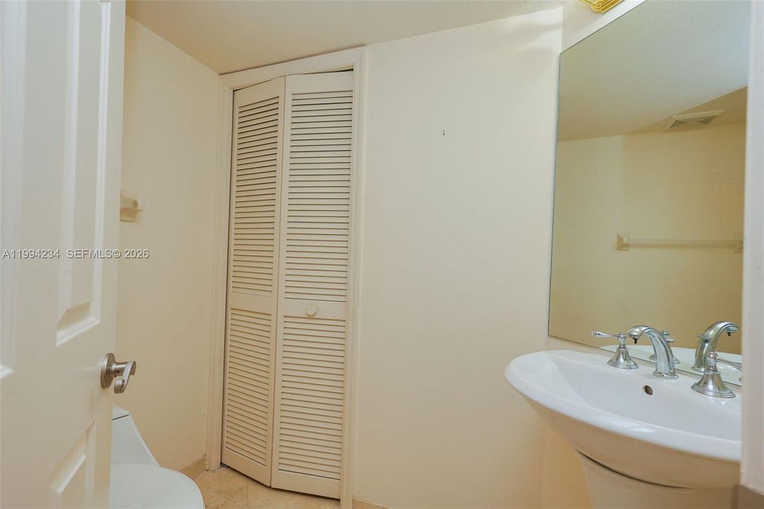 En Venta: $365,000 (3 camas, 2 baños, 1789 Pies cuadrados)