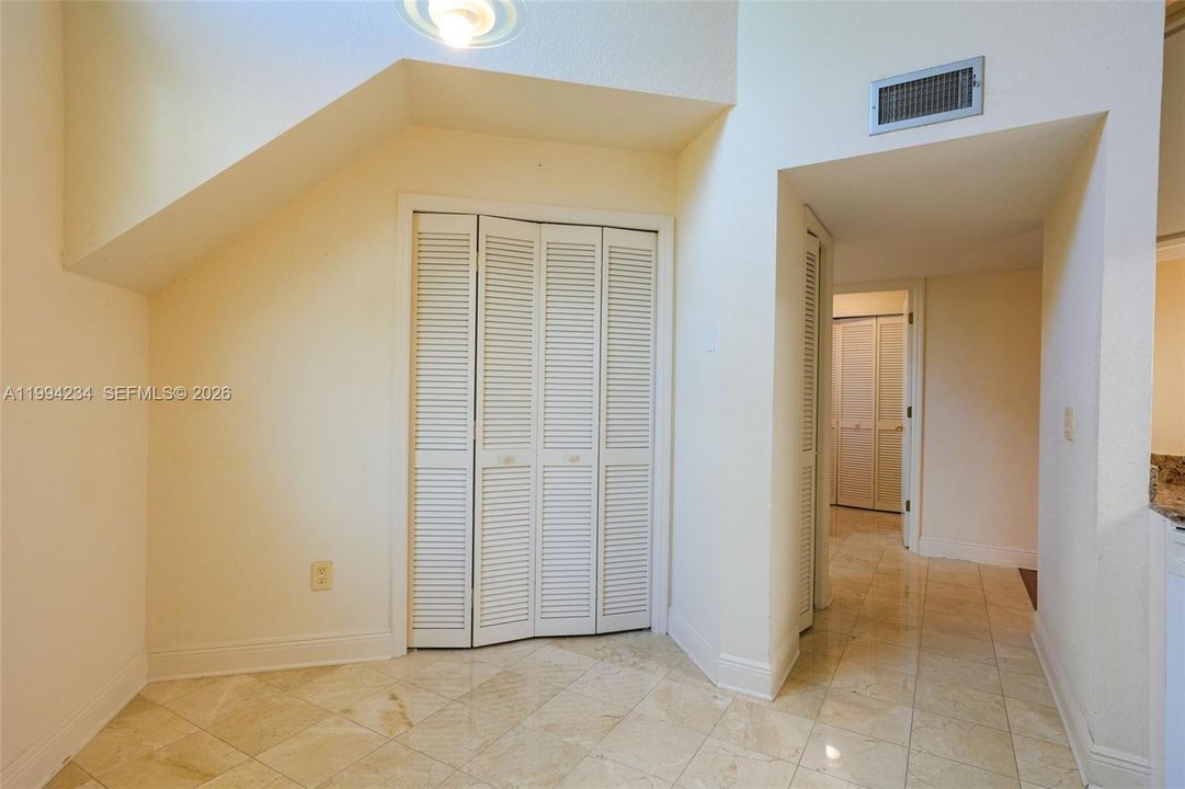 En Venta: $365,000 (3 camas, 2 baños, 1789 Pies cuadrados)