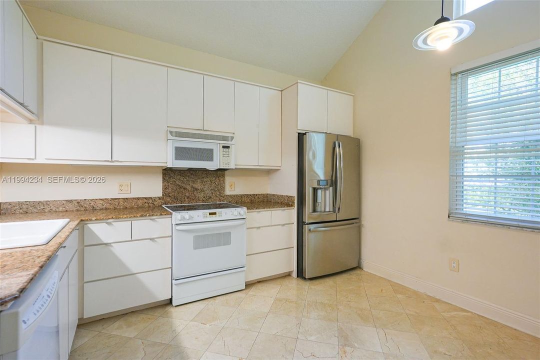 En Venta: $365,000 (3 camas, 2 baños, 1789 Pies cuadrados)