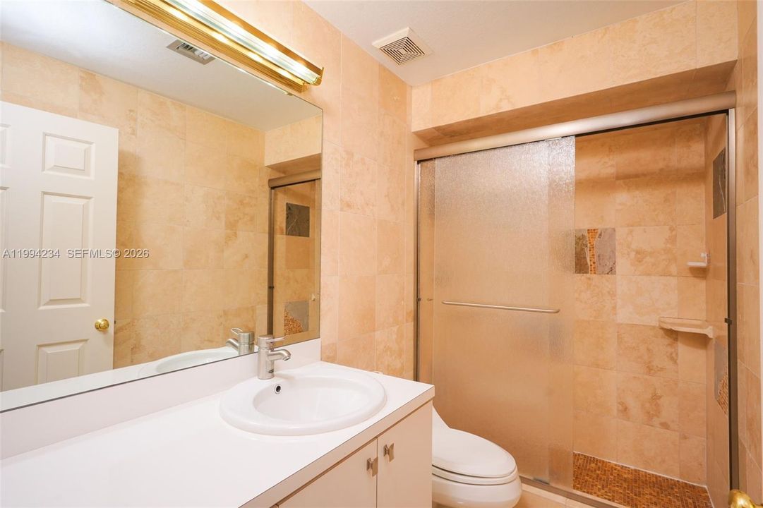 En Venta: $365,000 (3 camas, 2 baños, 1789 Pies cuadrados)