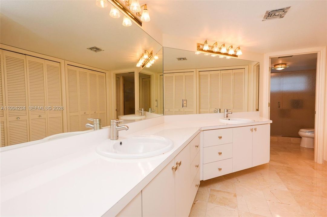 En Venta: $365,000 (3 camas, 2 baños, 1789 Pies cuadrados)