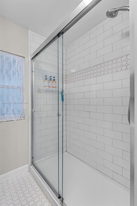 На продажу: $429,000 (2 спален, 2 ванн, 1080 Квадратных фут)