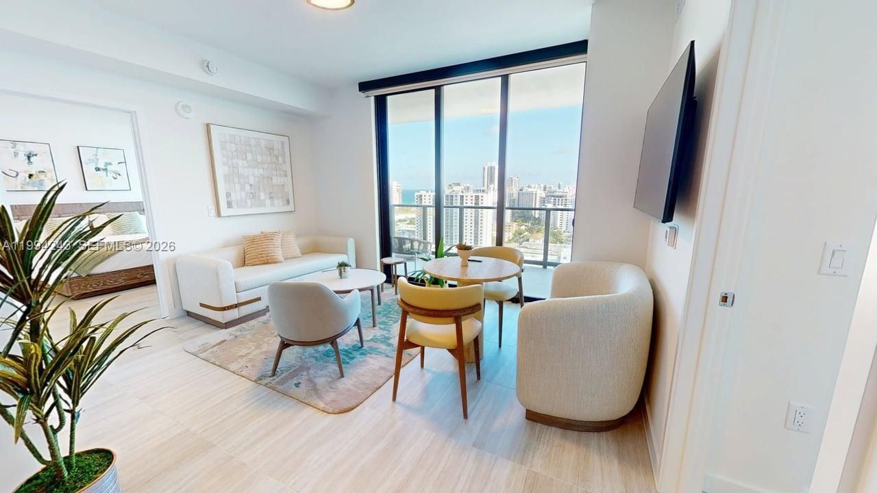 For Sale: $1,529,000 (2 beds, 2 baths, 802 Square Feet)