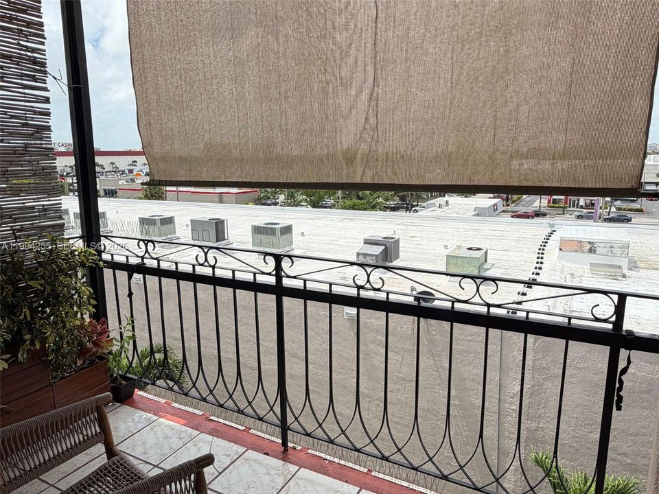 В аренду: $1,875 (1 спален, 1 ванн, 591 Квадратных фут)