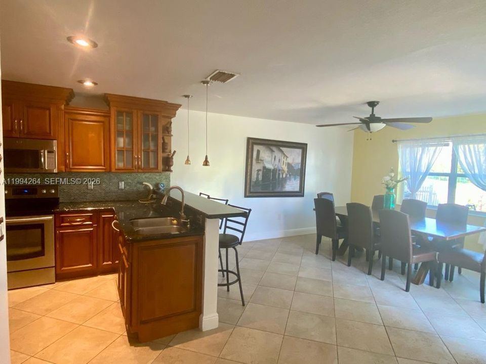 For Rent: $4,000 (4 beds, 2 baths, 1810 Square Feet)