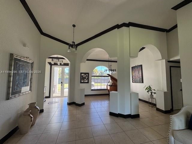 En Venta: $1,099,000 (5 camas, 3 baños, 3053 Pies cuadrados)