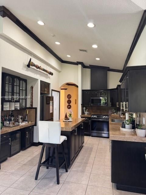En Venta: $1,099,000 (5 camas, 3 baños, 3053 Pies cuadrados)