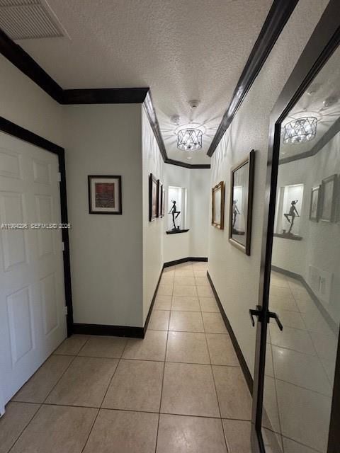 En Venta: $1,099,000 (5 camas, 3 baños, 3053 Pies cuadrados)