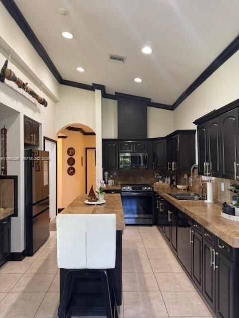 En Venta: $1,099,000 (5 camas, 3 baños, 3053 Pies cuadrados)
