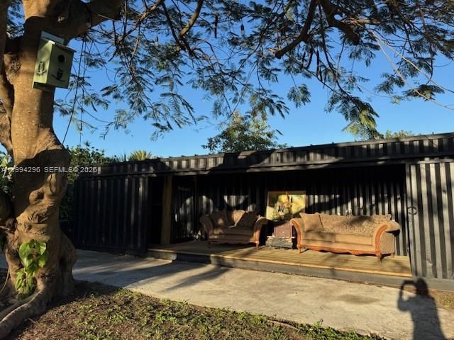 En Venta: $1,099,000 (5 camas, 3 baños, 3053 Pies cuadrados)