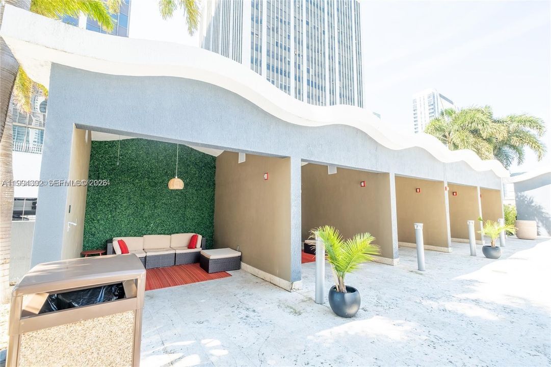 待售: $315,000 (0 贝兹, 1 浴室, 484 平方英尺)