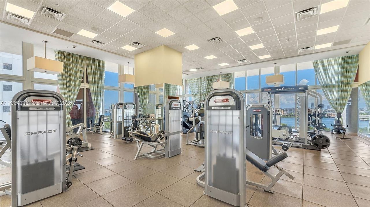 待售: $315,000 (0 贝兹, 1 浴室, 484 平方英尺)