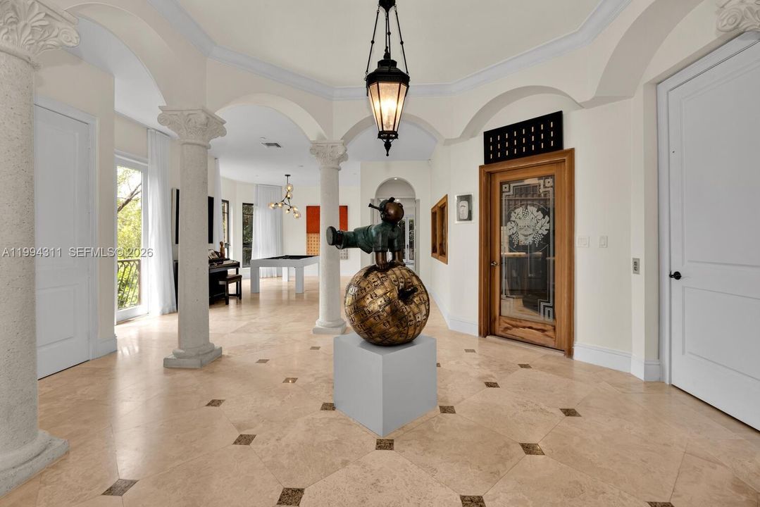 For Sale: $5,900,000 (4 beds, 4 baths, 5010 Square Feet)