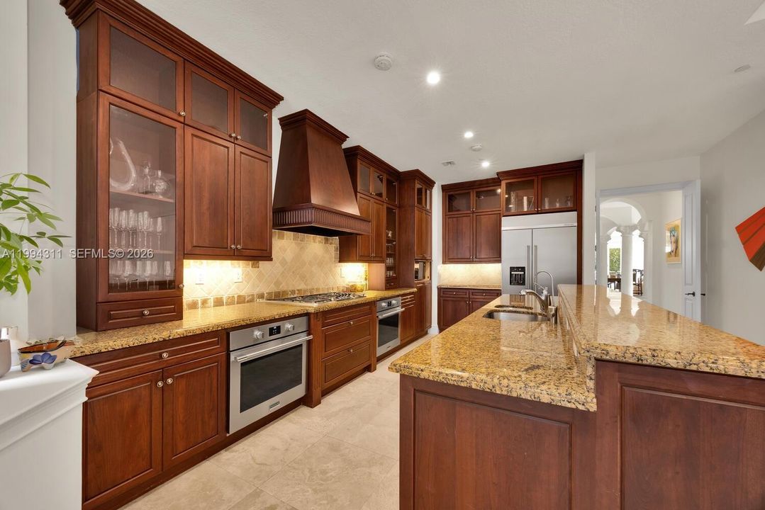 For Sale: $5,900,000 (4 beds, 4 baths, 5010 Square Feet)
