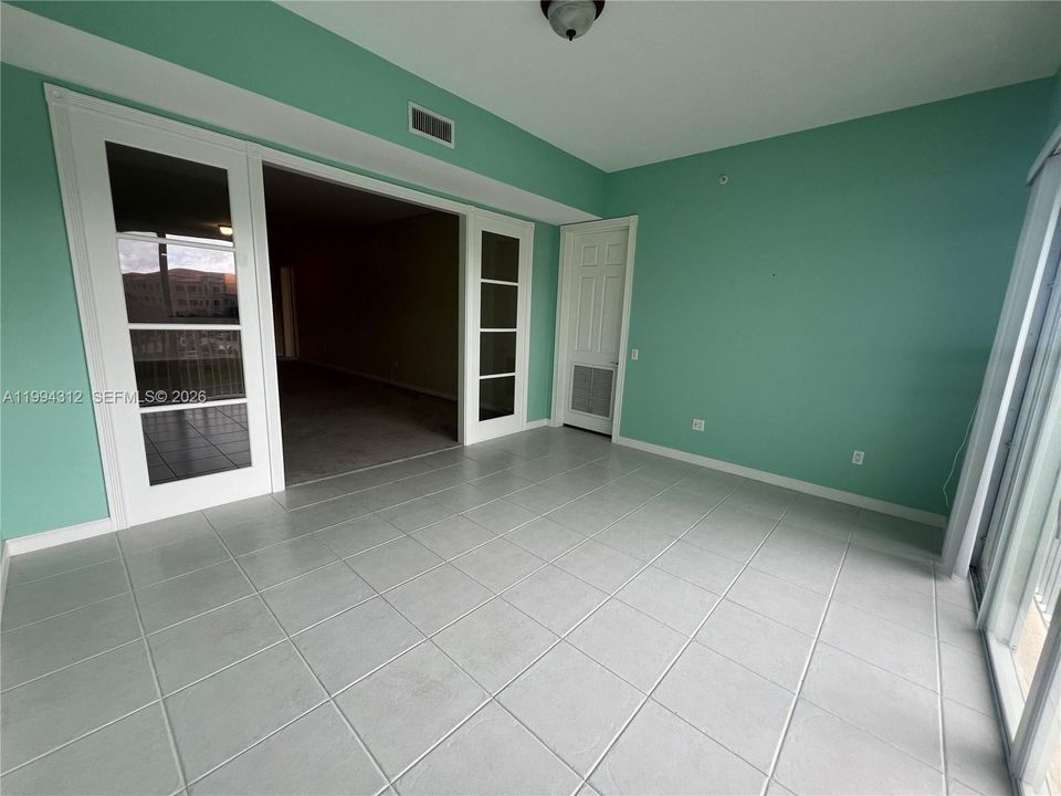 For Rent: $2,500 (2 beds, 2 baths, 1989 Square Feet)