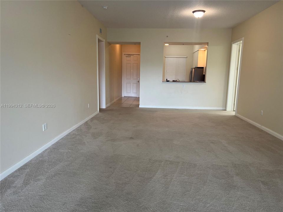 For Rent: $2,500 (2 beds, 2 baths, 1989 Square Feet)