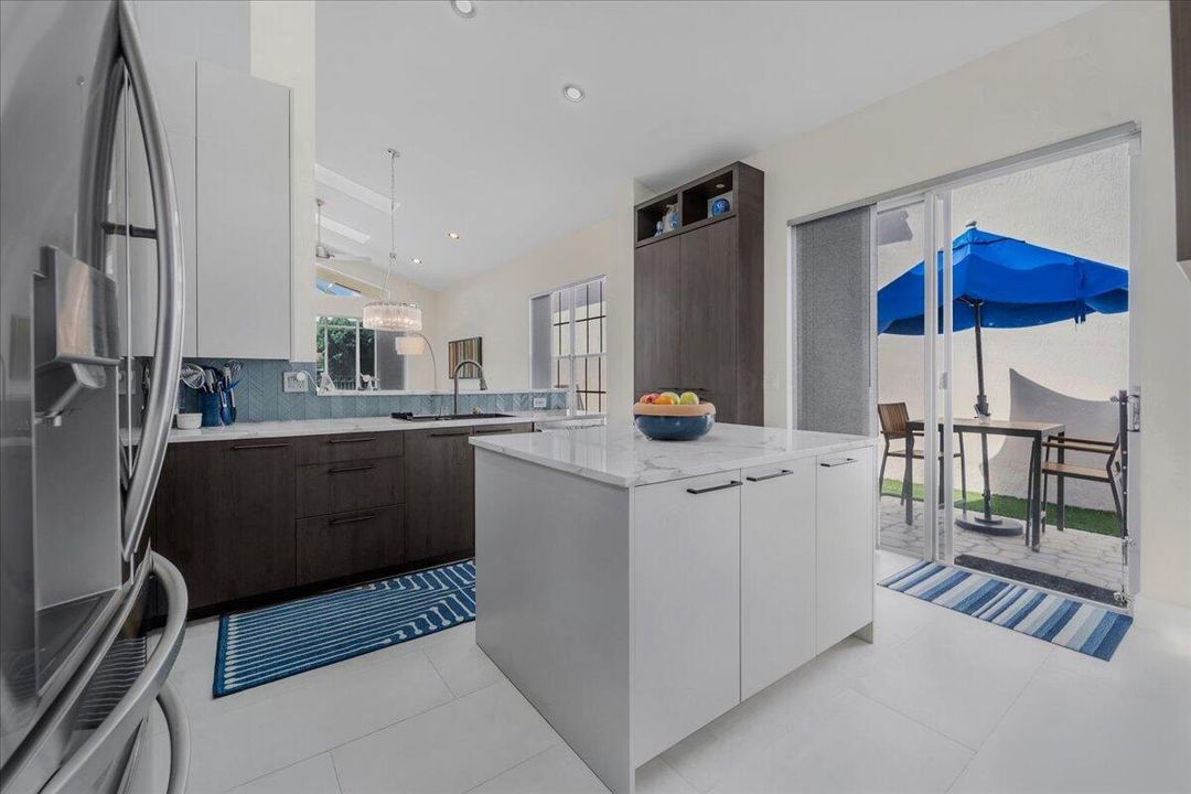 038-6240 NW 24th St Boca Raton (38)
