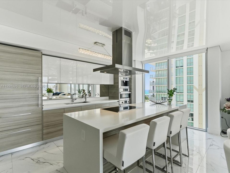 For Sale: $1,750,000 (3 beds, 3 baths, 1892 Square Feet)