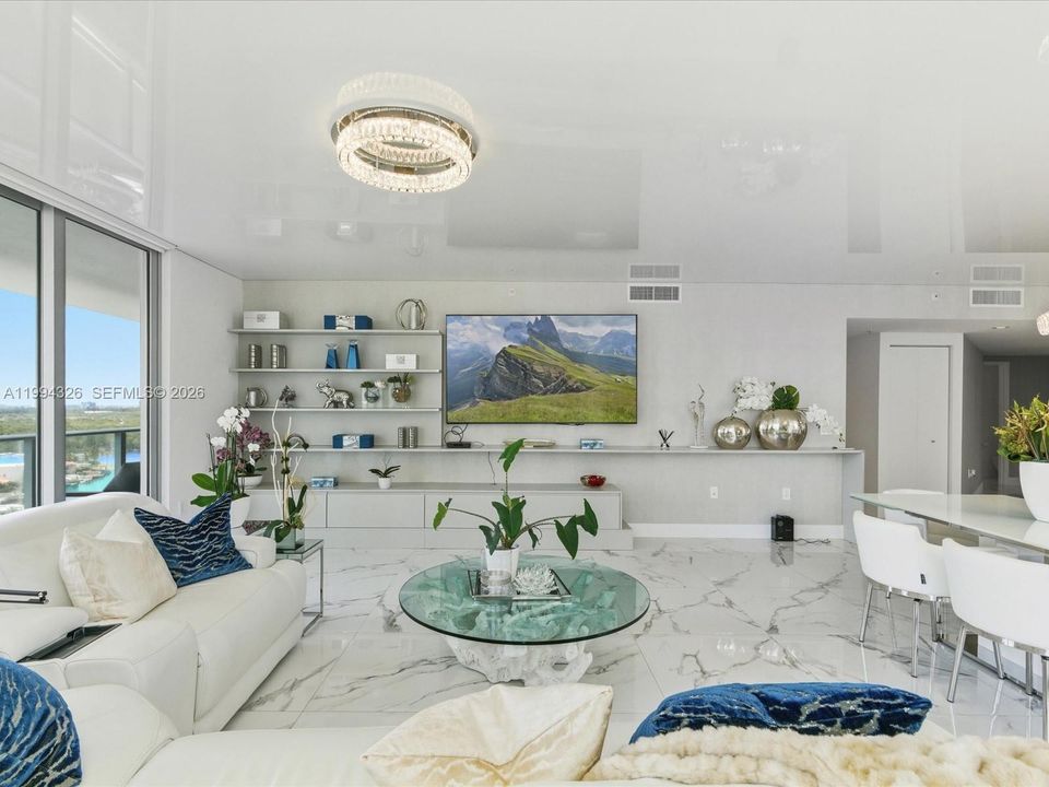For Sale: $1,750,000 (3 beds, 3 baths, 1892 Square Feet)