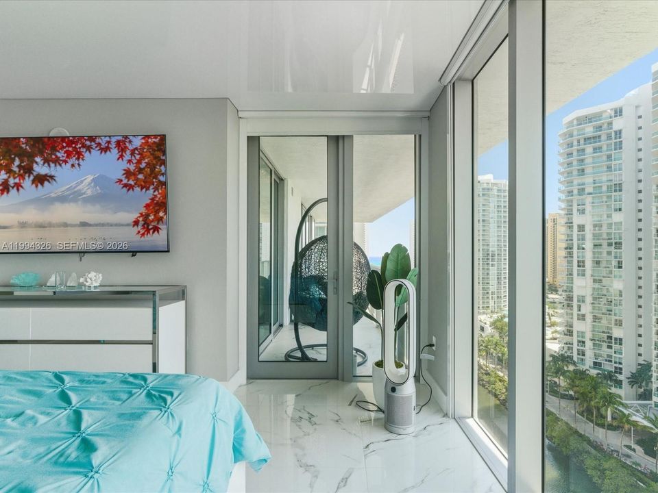 For Sale: $1,750,000 (3 beds, 3 baths, 1892 Square Feet)