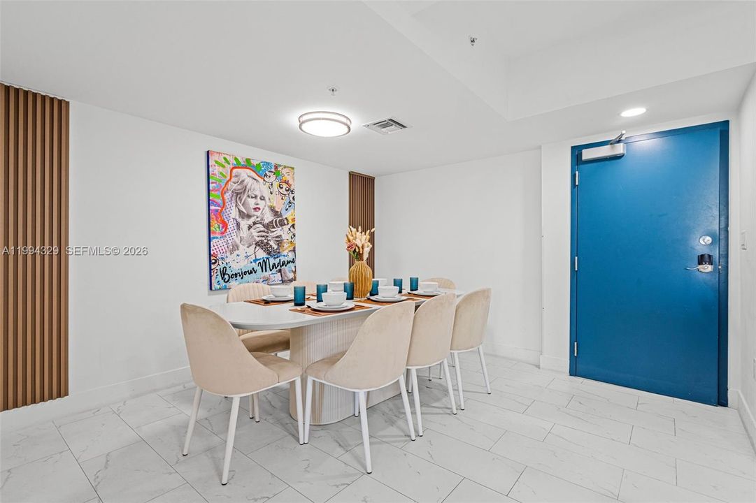 En Venta: $879,000 (3 camas, 2 baños, 0 Pies cuadrados)