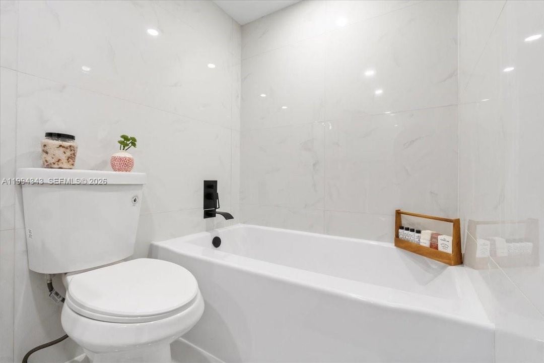 На продажу: $489,900 (3 спален, 2 ванн, 0 Квадратных фут)