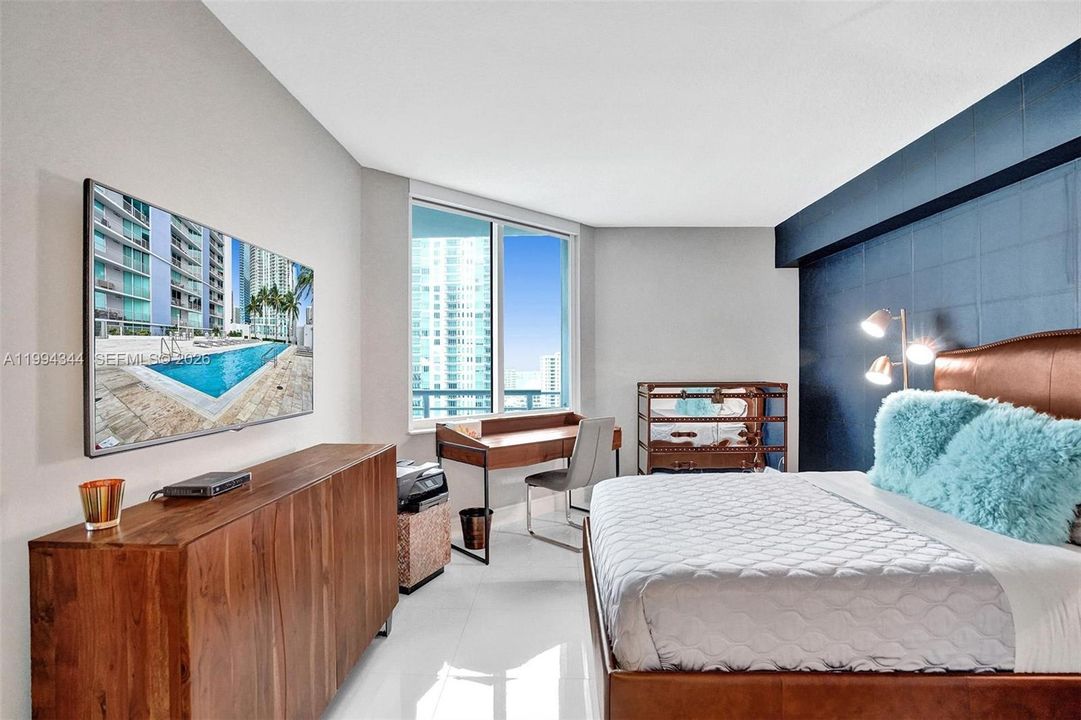 В аренду: $4,900 (2 спален, 2 ванн, 1227 Квадратных фут)