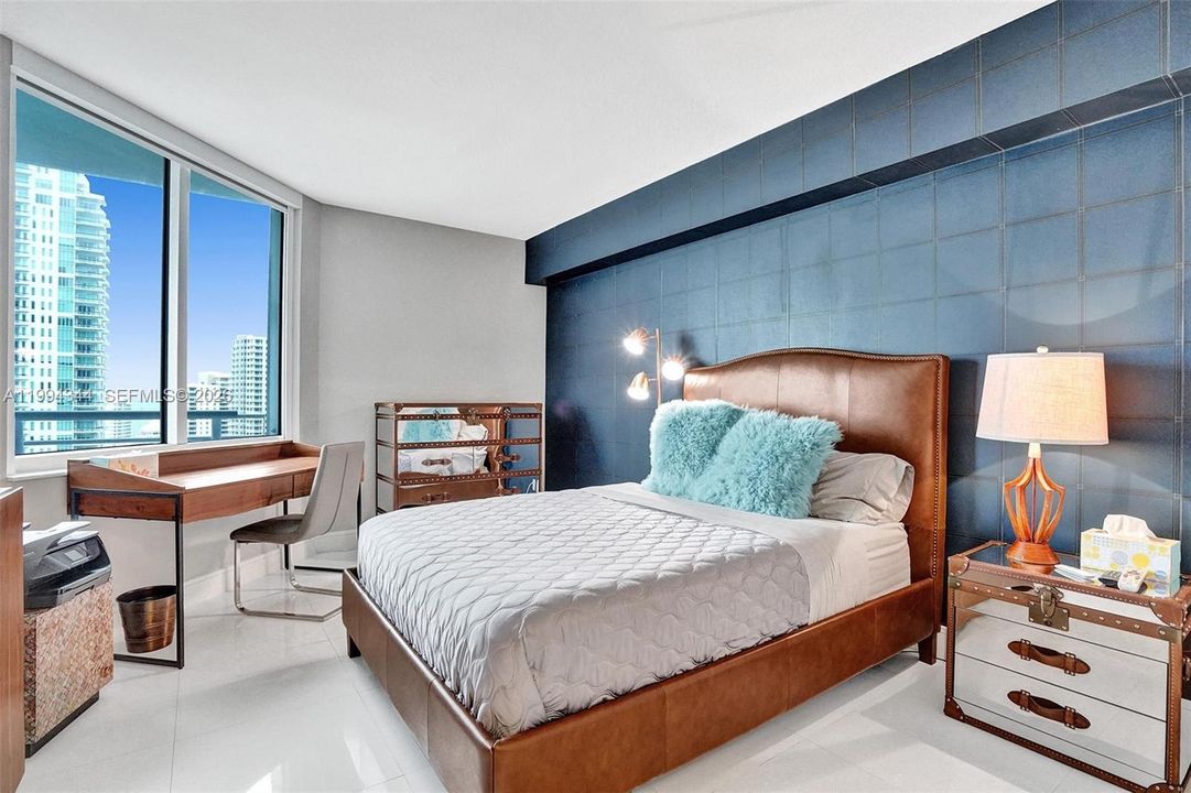 В аренду: $4,900 (2 спален, 2 ванн, 1227 Квадратных фут)