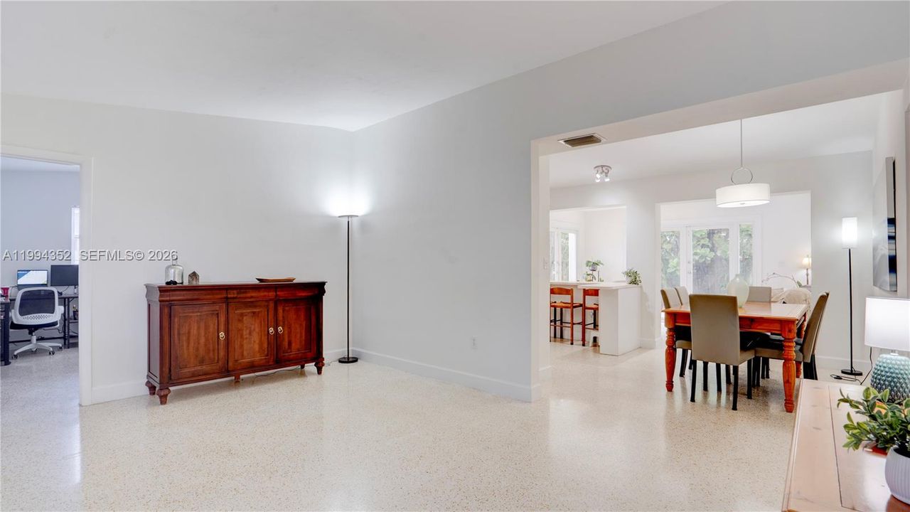 Activo con contrato: $630,000 (3 camas, 2 baños, 1360 Pies cuadrados)