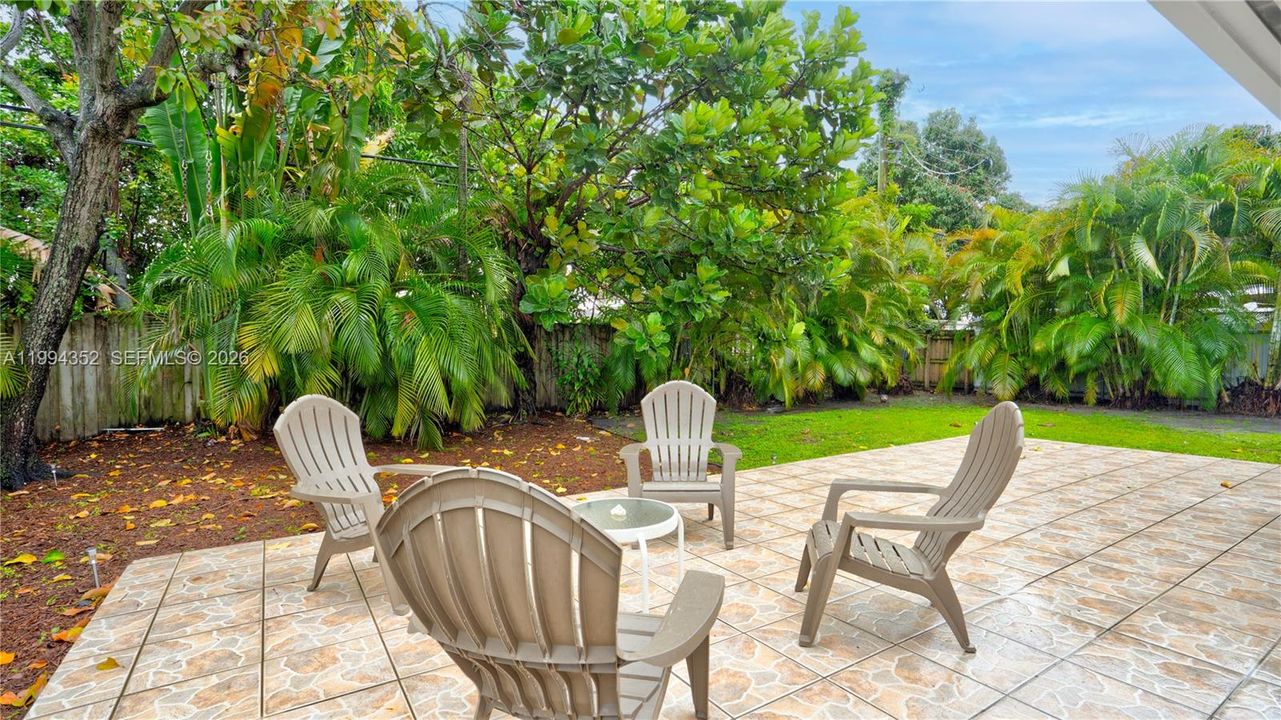Activo con contrato: $630,000 (3 camas, 2 baños, 1360 Pies cuadrados)