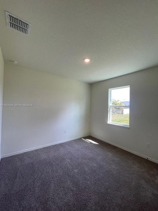 For Rent: $3,100 (4 beds, 3 baths, 2604 Square Feet)