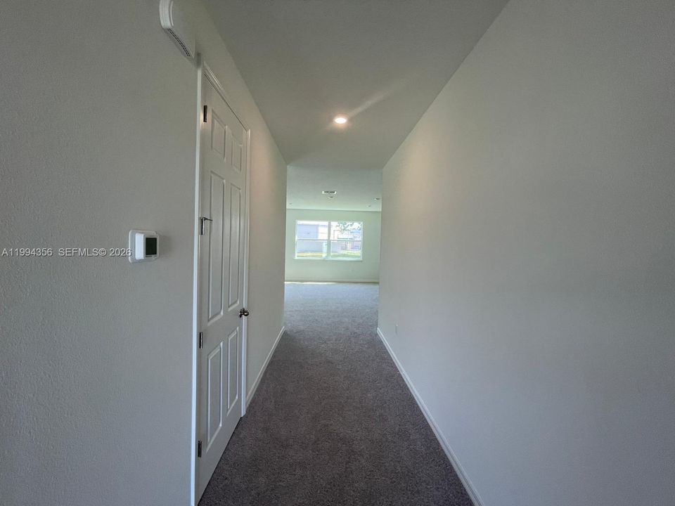 For Rent: $3,100 (4 beds, 3 baths, 2604 Square Feet)