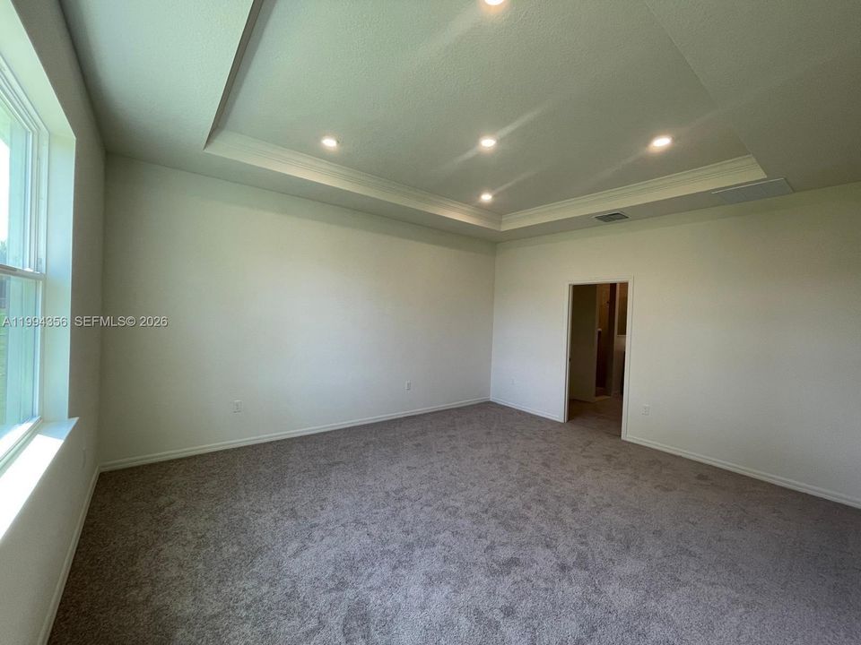 For Rent: $3,100 (4 beds, 3 baths, 2604 Square Feet)