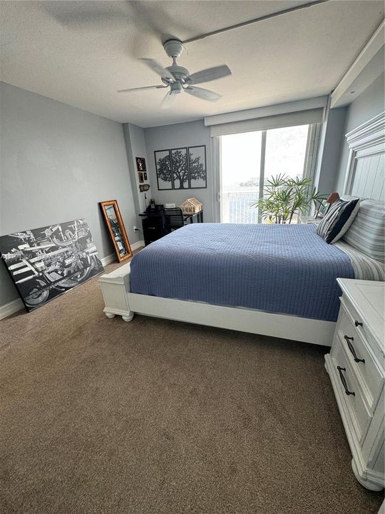 Active With Contract: $530,000 (1 beds, 1 baths, 804 Square Feet)