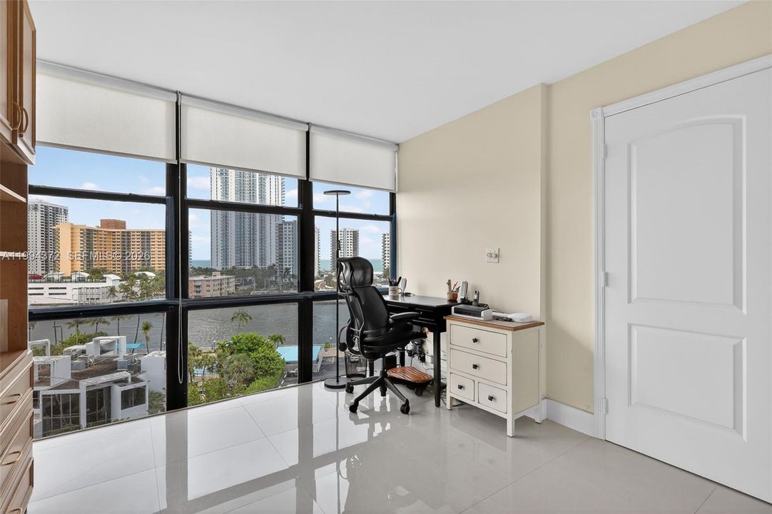 En Venta: $315,000 (2 camas, 2 baños, 1130 Pies cuadrados)