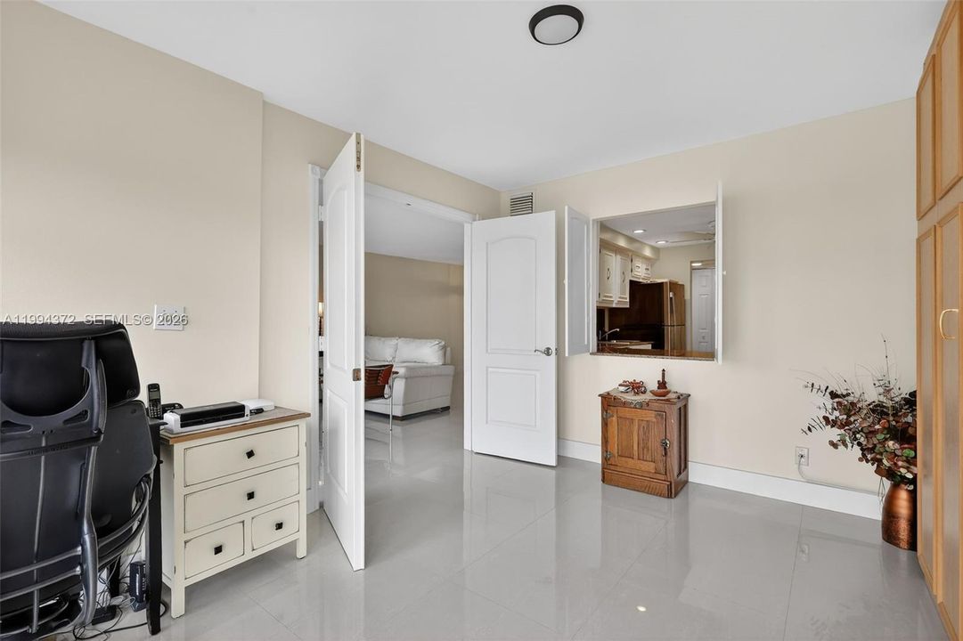 En Venta: $315,000 (2 camas, 2 baños, 1130 Pies cuadrados)