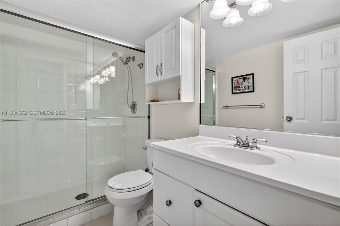 En Venta: $315,000 (2 camas, 2 baños, 1130 Pies cuadrados)