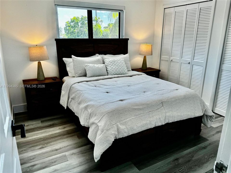 Activo con contrato: $850,000 (4 camas, 2 baños, 2208 Pies cuadrados)