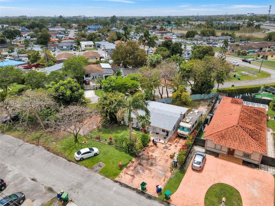 Vendido Recientemente: $574,900 (3 camas, 2 baños, 1336 Pies cuadrados)