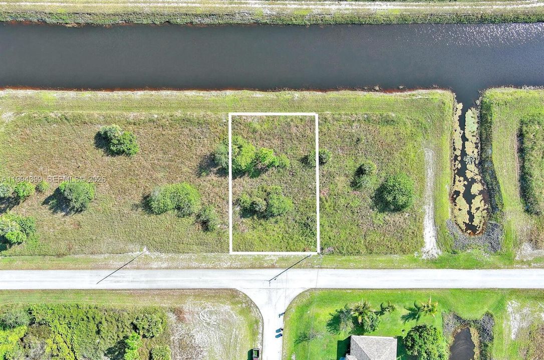 En Venta: $17,000 (0.23 acres)