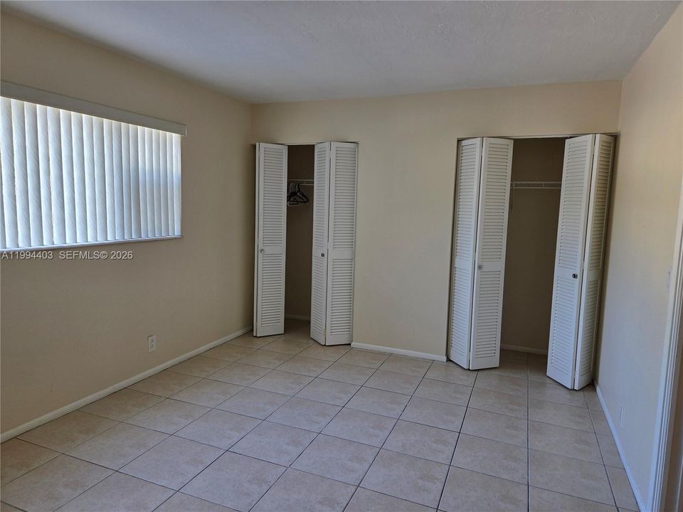Active With Contract: $1,500 (1 beds, 1 baths, 765 Square Feet)