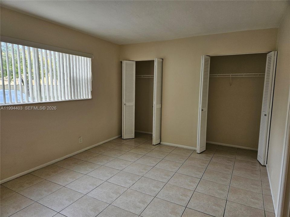 Active With Contract: $1,500 (1 beds, 1 baths, 765 Square Feet)