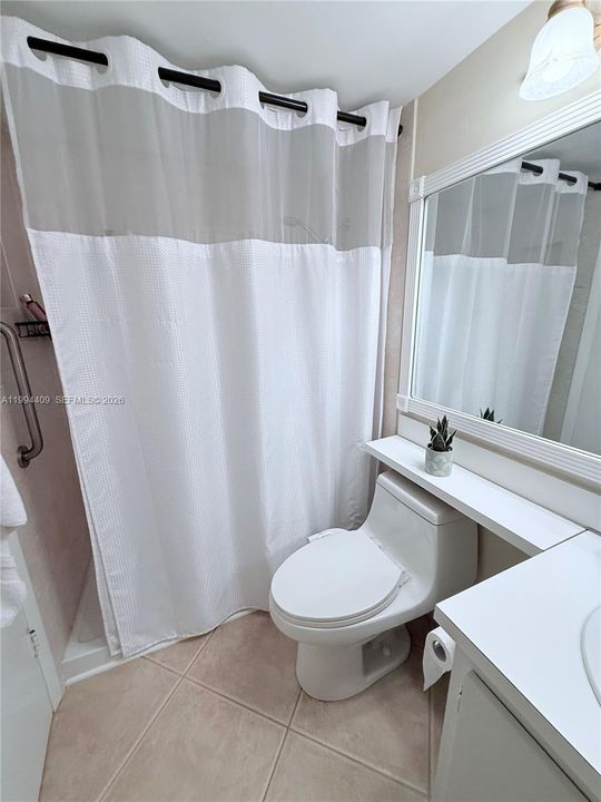На продажу: $149,500 (2 спален, 1 ванн, 935 Квадратных фут)